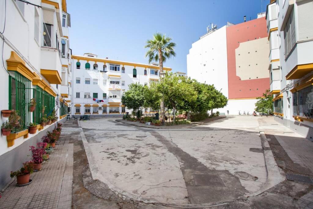 Apartamento A Los Pies Del Alcazar Севиля Екстериор снимка